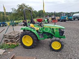 Online aukce: JOHN DEERE  3036E