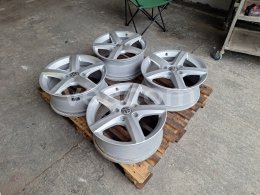 Online auction:  HLINÍKOVÉ DISKY KOL (4 KS) NA VW TOUAREG I R18