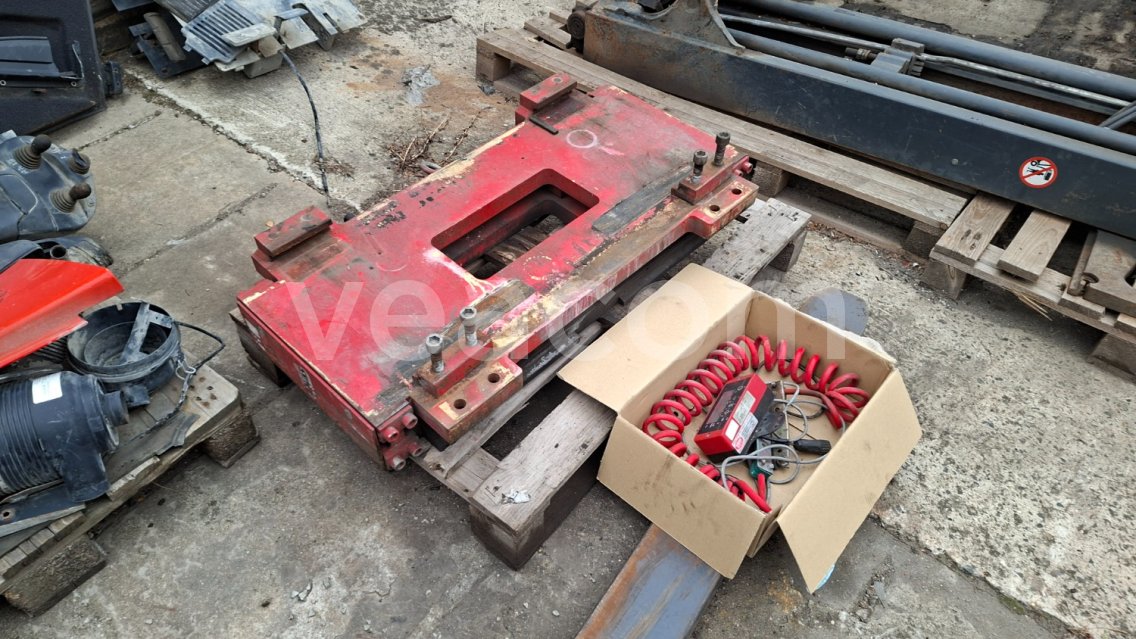 Online aukce:   RAVAS RVL 5000
