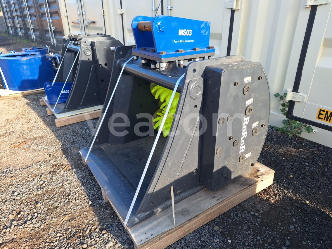 Online aukce:   ROKOR SRB800-3