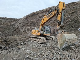 Online auction: LIEBHERR  R 926 LC
