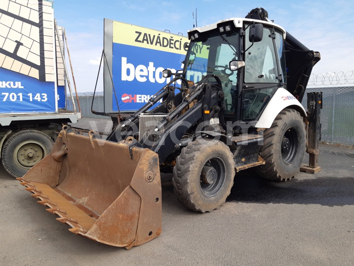 Online aukce: CATERPILLAR  432 E