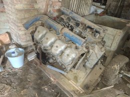 Online aukce:   MOTOR Z TATRA T148