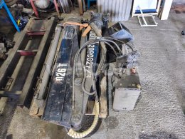 Online aukce:   HIAB  026T-1