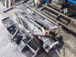 Online aukce:   HIAB  026T-1