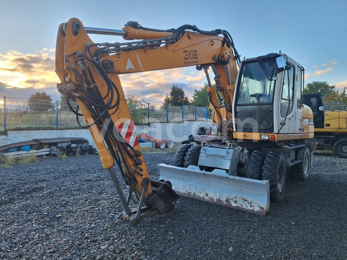 Online aukce: LIEBHERR  A 316 LITRONIC 4X4