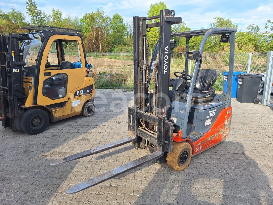 Online aukce: TOYOTA  8FBET15