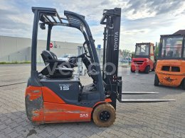 Online aukce: TOYOTA  8FBET15
