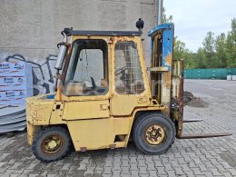 Online aukce: CATERPILLAR  V 80 E