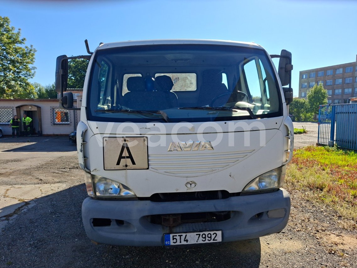 Online aukce: AVIA  D90
