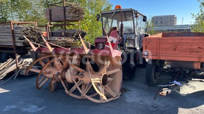 Aukcja internetowa: ZETOR  6945 4X4 + SNĚŽNÁ FRÉZA