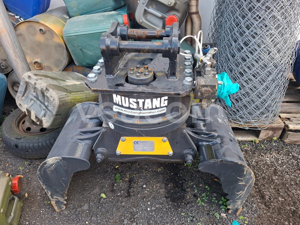 Online aukce: MÜSTANG  GRP 150CH