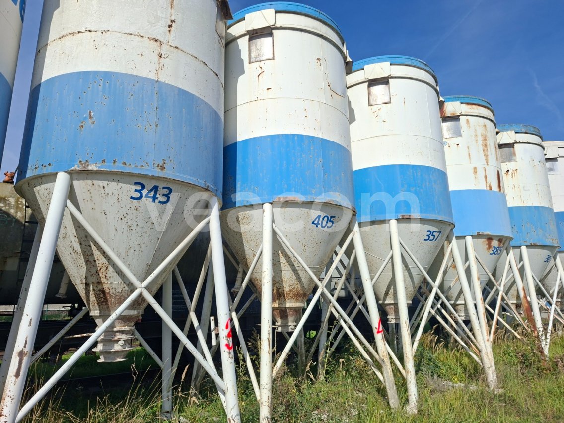 Online aukce:   SILO 405