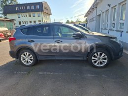 Online aukce: TOYOTA  RAV4