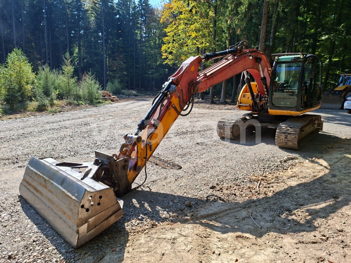Online aukce: JCB  JS 145 LCD