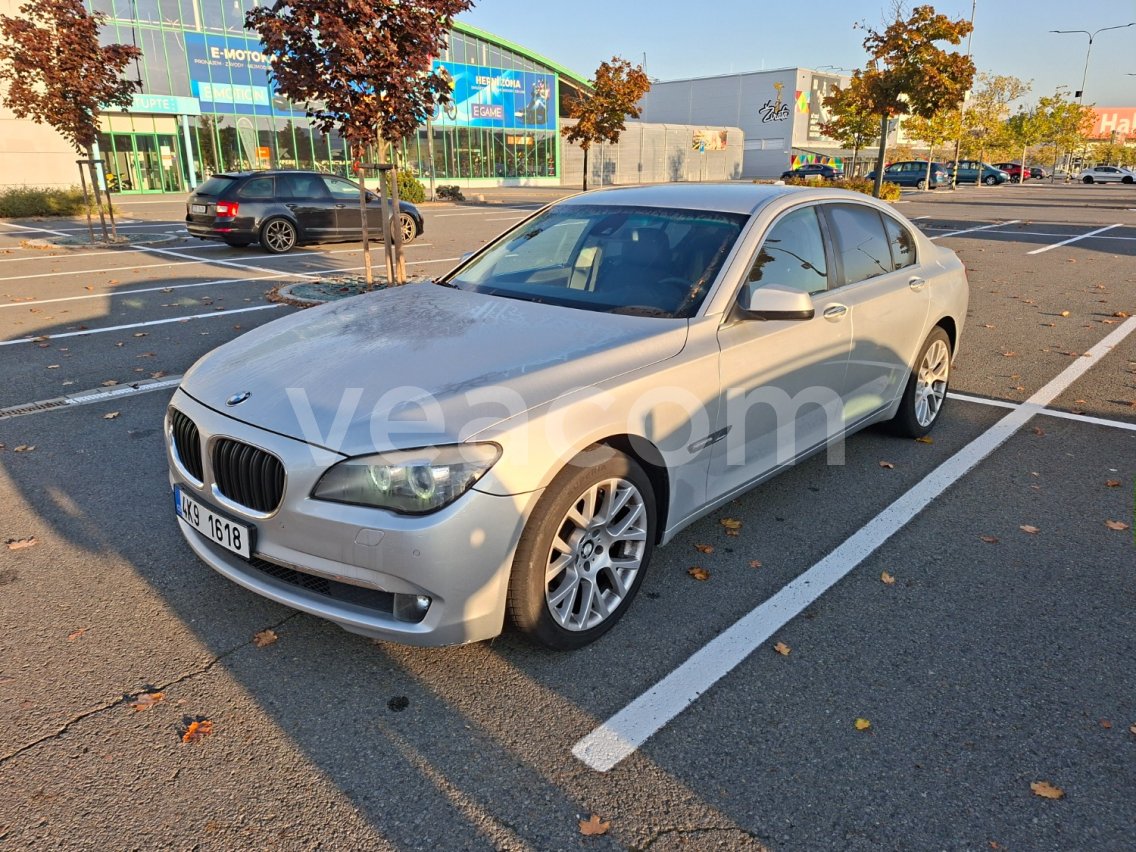 Online aukce: BMW  730D 180KW
