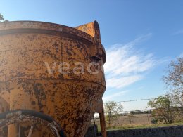 Online aukce:   BÁDIA 750L