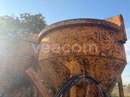 Online aukce:   BÁDIA 750L