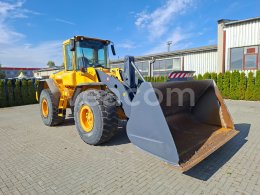 Online aukce: VOLVO  L 120 E 4X4