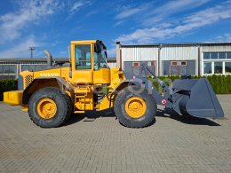 Online aukce: VOLVO  L 120 E 4X4