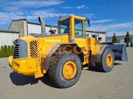 Online aukce: VOLVO  L 120 E 4X4