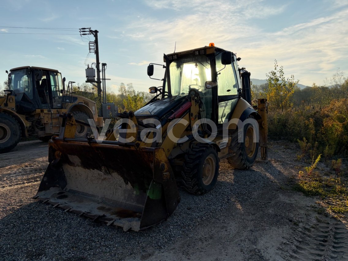 Online aukce: CATERPILLAR  432 E 4X4