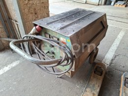 Aukcja internetowa:  MEZ BRUMOV KS-350/01