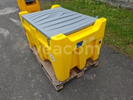 Online aukce:   TANKOVACÍ NÁDRŽ S ČERPADLEM 12 VOLTU 330 LITRŮ