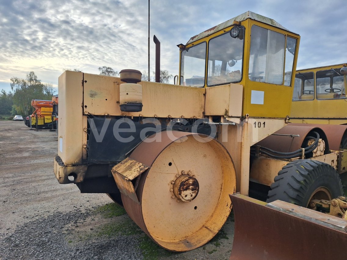 Online aukce: STAVOSTROJ  VV 113