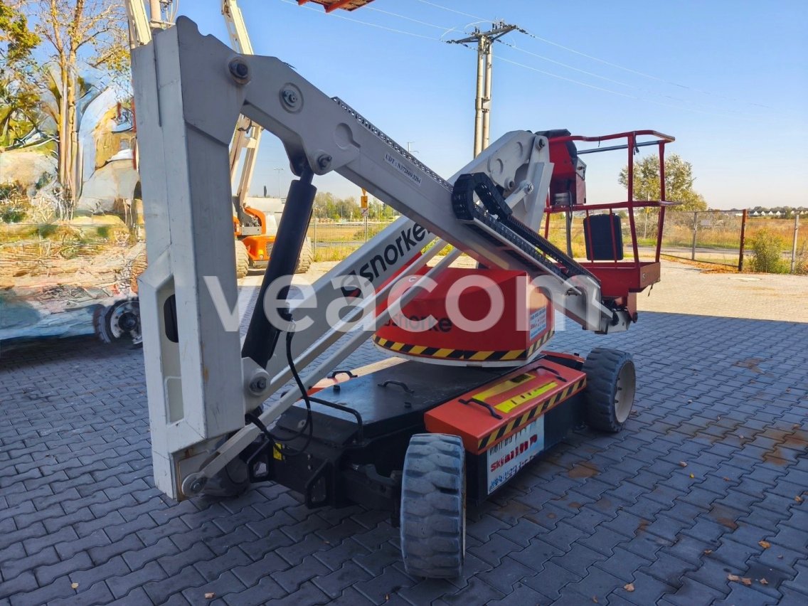 Online aukce:   SNORKEL A38E