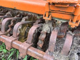 Online aukce:   AMAZONE RE 40