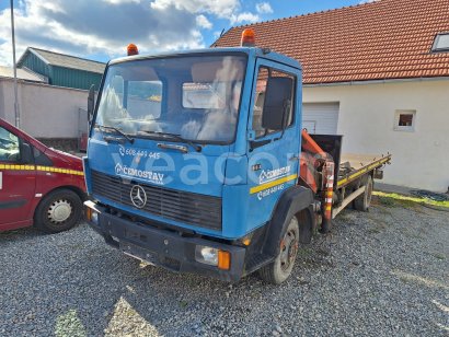Online auction: MB  814 + HR PATHFINGER PK5000