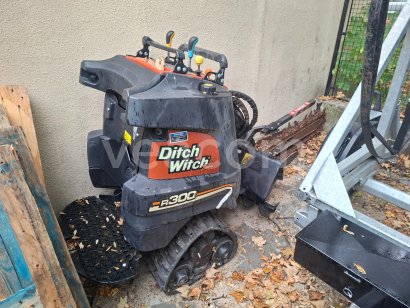 Aukcja internetowa: DITCH  WITCH R300