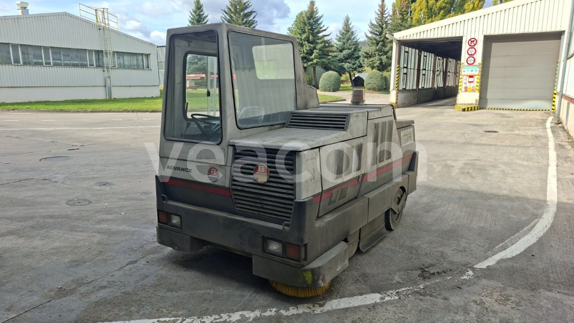 Online aukce:   ADVANCE RETRIEVER 6600XP