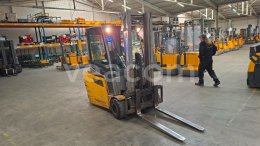 Online aukce: JUNGHEINRICH  EFG 320