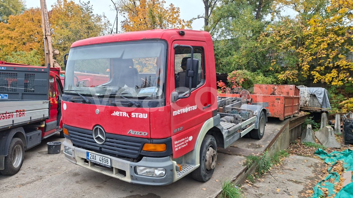 Online aukce: MB  ATEGO 812