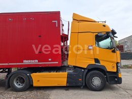 Online aukce: RENAULT  T 460