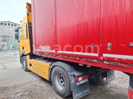 Online aukce: RENAULT  T 460