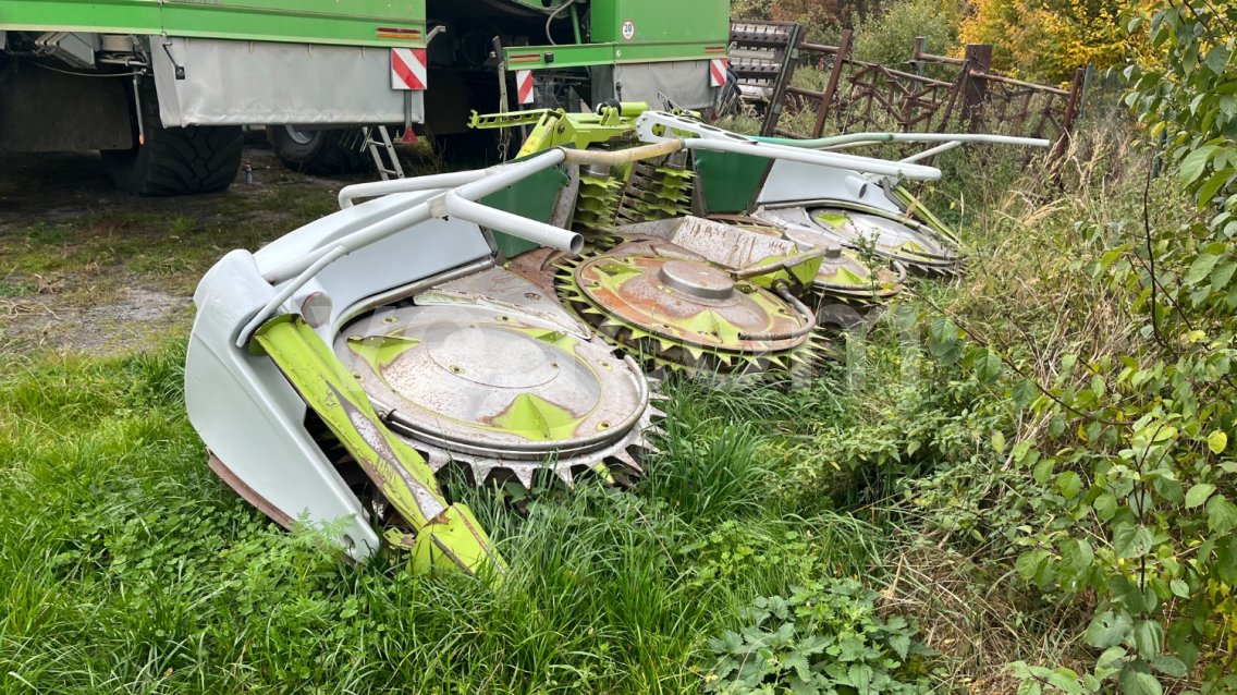 Online aukce:   KUKUŘIČNÝ ADAPTÉR CLAAS 658