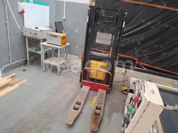 Online auction: HYSTER  S1.0-2820