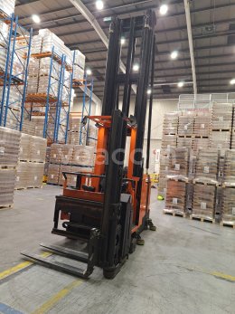 Online auction: TOYOTA  VCE 100
