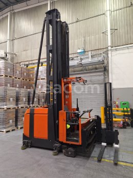 Online aukce: TOYOTA  VCE 100