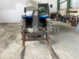 Online aukce: NEW HOLLAND  LM 435