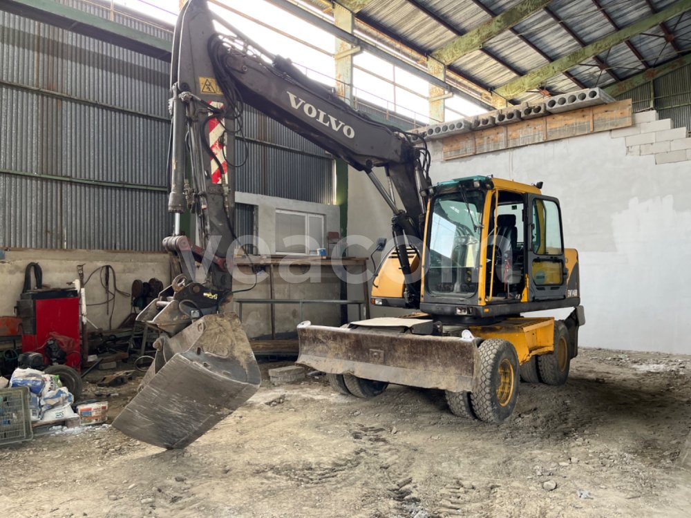 Online aukce: VOLVO  EV 140B