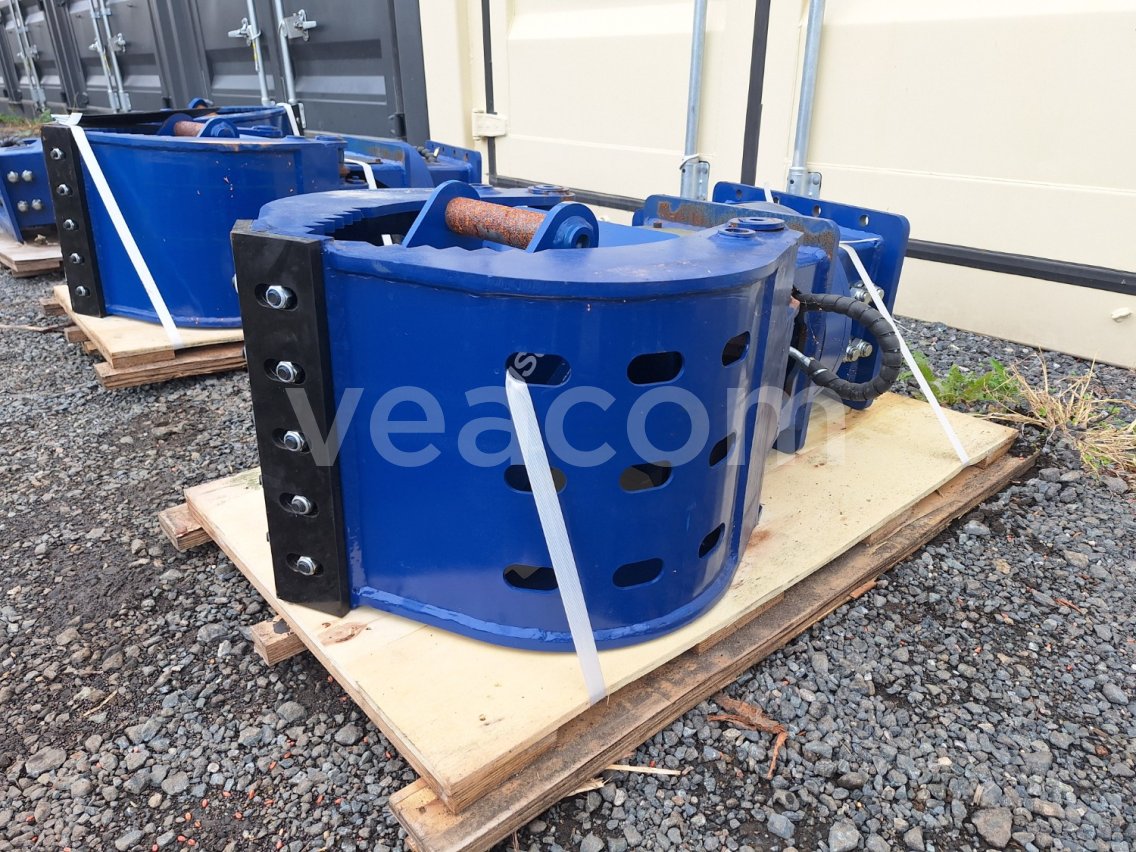 Online aukce:   HEROE HGRP350