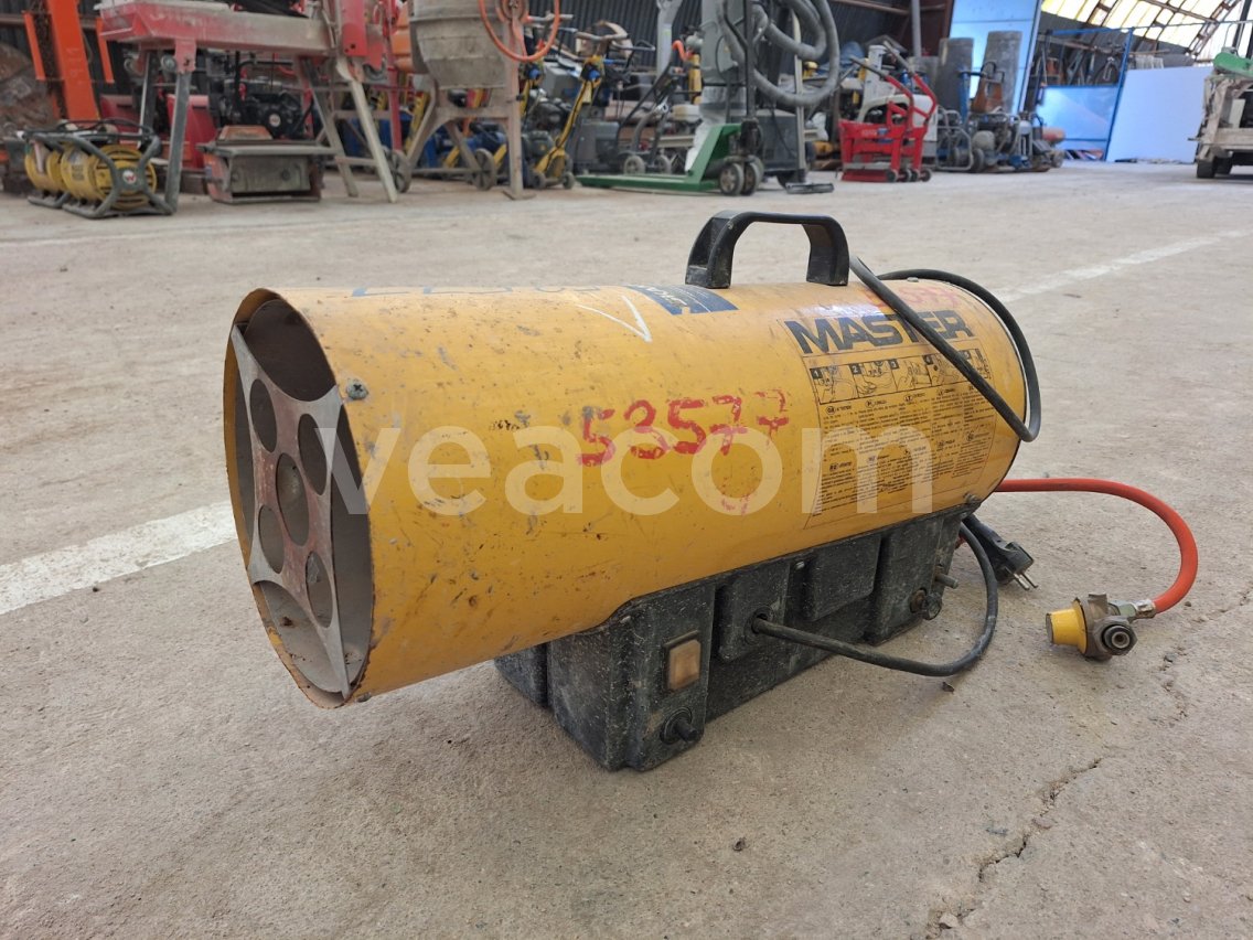 Online aukce:   MASTER BLP 30 KW M - 2 KUSY