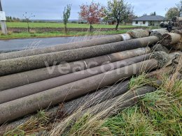 Online aukce:   BETONOVÉ SLOUPY  10KS