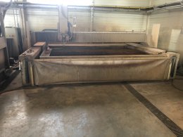Online aukce:   CNC Pracoviště pro řezání vysokotlakým vodním paprskem