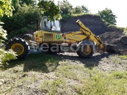 Online aukce: MENZI MUCK  A71