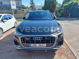 Online auction: AUDI  Q8